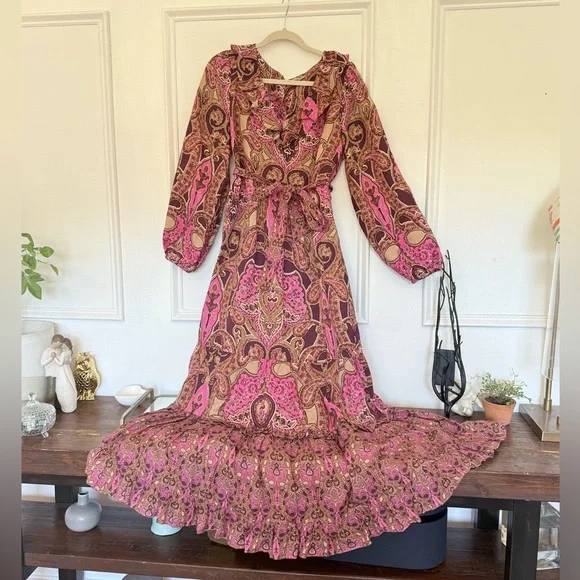 Elegant Pink Paisley Maxi Dress
